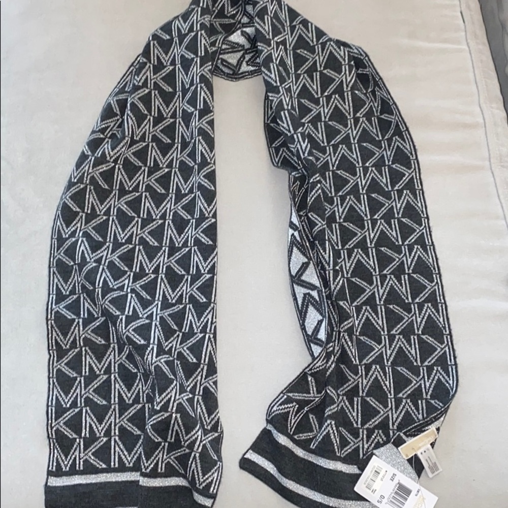 Michael Kors scarf